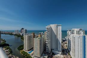 Modern Apt Near Beach & Center -Sunset47