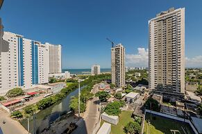 Modern Apt Near Beach & Center -Sunset47