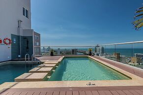Modern Apt Near Beach & Center -Sunset47