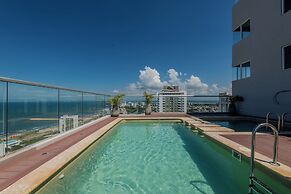 Modern Apt Near Beach & Center -Sunset47