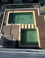 Modern Apt Near Beach & Center -Sunset47