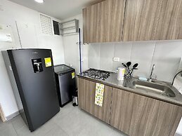 Modern Apt Near Beach & Center -Sunset47