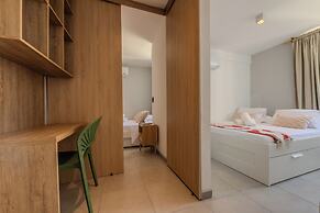 Modern Apt Near Beach & Center -Sunset47