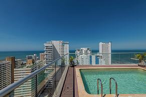 Modern Apt Near Beach & Center -Sunset47