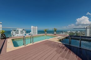 Modern Apt Near Beach & Center -Sunset47