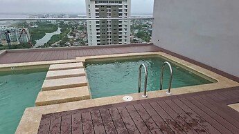 Modern Apt Near Beach & Center -Sunset47