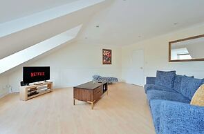 Apartment - Sleeps3 - Close to Warner Bros Studios