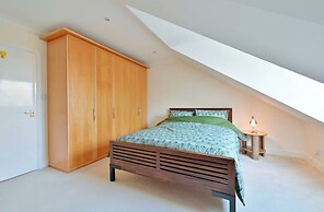 Apartment - Sleeps3 - Close to Warner Bros Studios