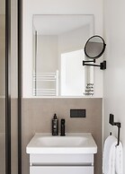 Limehome Athens Geraniou