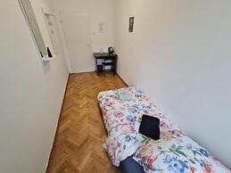 Fantastic Inn Warsaw - O13