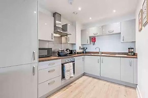 Sleeps 2 - Pets - Wifi - Parking