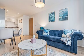 Sleeps 2 - Pets - Wifi - Parking