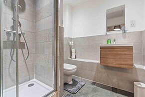 Sleeps 2 - Pets - Wifi - Parking