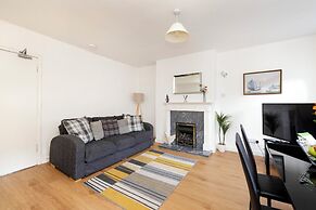 Charming City Apartment on Royal Mile