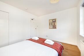 Charming City Apartment on Royal Mile