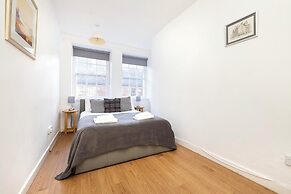 Charming City Apartment on Royal Mile