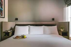 Lark Hotels 907 Main