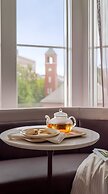 Lark Hotels 907 Main