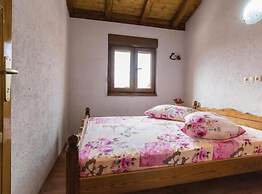 Holiday House Luka