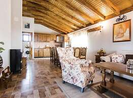Holiday House Luka