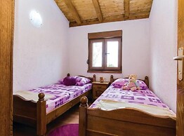Holiday House Luka