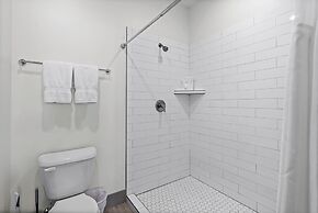 The Show House - Retreat for 10