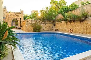 Rustic Gozo Farmhouse With Private Pool Garage