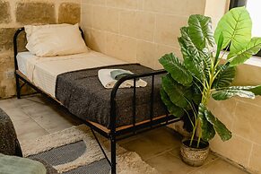 Rustic Gozo Farmhouse With Private Pool Garage