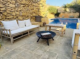 Rustic Gozo Farmhouse With Private Pool Garage