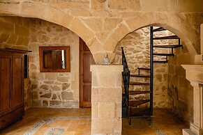 Rustic Gozo Farmhouse With Private Pool Garage