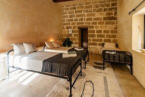 Rustic Gozo Farmhouse With Private Pool Garage