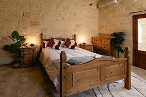 Rustic Gozo Farmhouse With Private Pool Garage