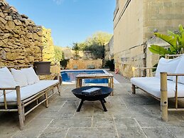 Rustic Gozo Farmhouse With Private Pool Garage