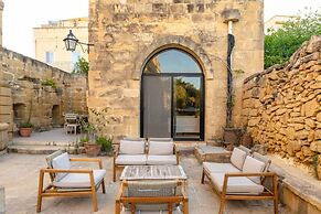 Rustic Gozo Farmhouse With Private Pool Garage