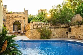 Rustic Gozo Farmhouse With Private Pool Garage