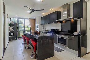 2BR Pool View Short Walk to Beach C254