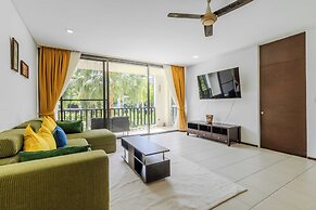 2BR Pool View Short Walk to Beach C254