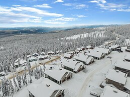 Western Star Chalet Ski In Out w Mtn View