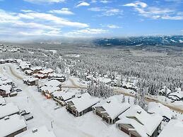 Western Star Chalet Ski In Out w Mtn View