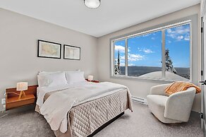 Western Star Chalet Ski In Out w Mtn View