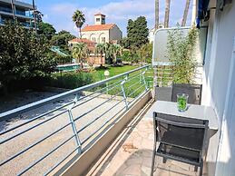 Cozy Apartment for 2 in Antibes