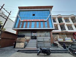 Shree Priya Priyatam Dham