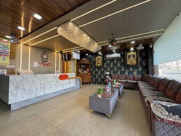 Shree Priya Priyatam Dham