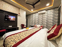 Shree Priya Priyatam Dham