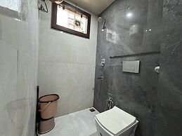 Shree Priya Priyatam Dham