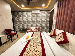 Shree Priya Priyatam Dham
