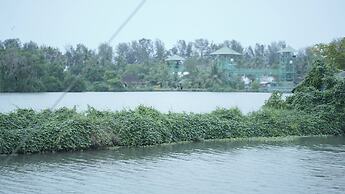 KUZHUPPILLY BEACH HOUSE