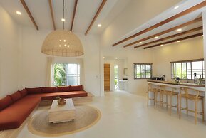 Dreamy Jungle Villa