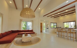 Dreamy Jungle Villa