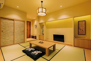Himawari House